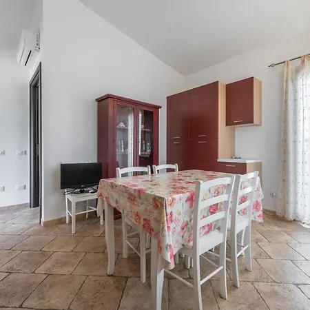 Roberta Apartment Villasimius